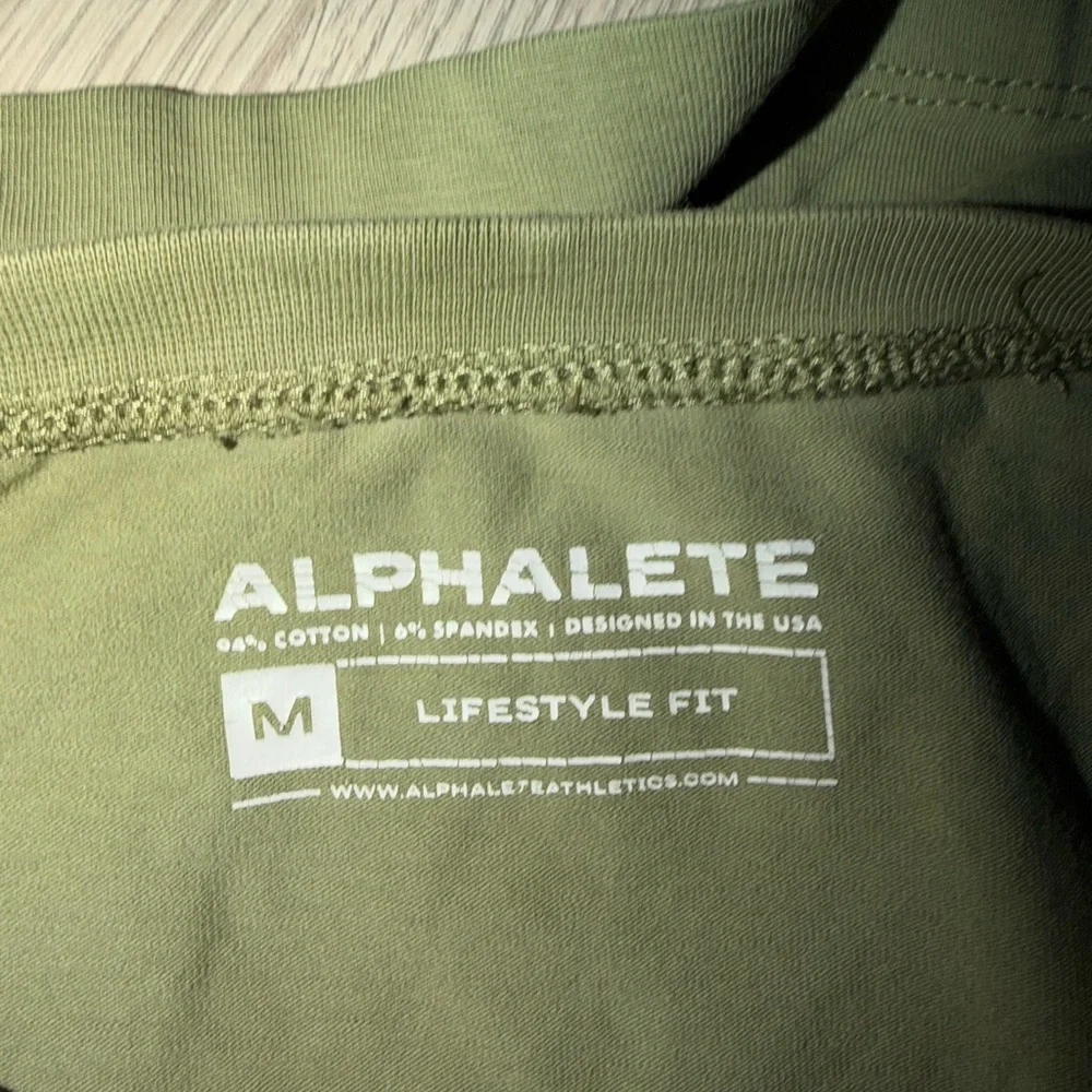 Alphalete Olive Green Cropped Tee - Size M - Picture 7 of 10